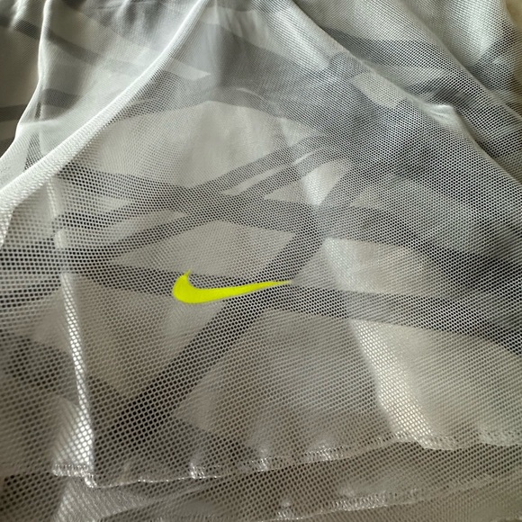 NIKE Gray Silver Tennis Skirt XL X-large Active Tulle - Picture 2 of 9